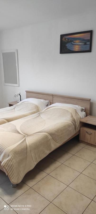 Apartment For Holidays In Póla Kültér fotó