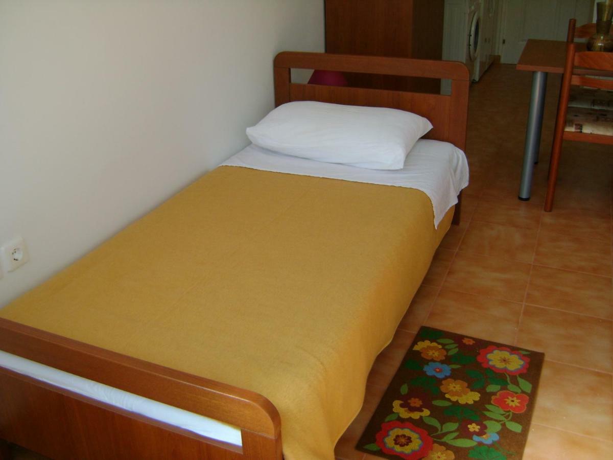 Apartment For Holidays In Póla Szoba fotó